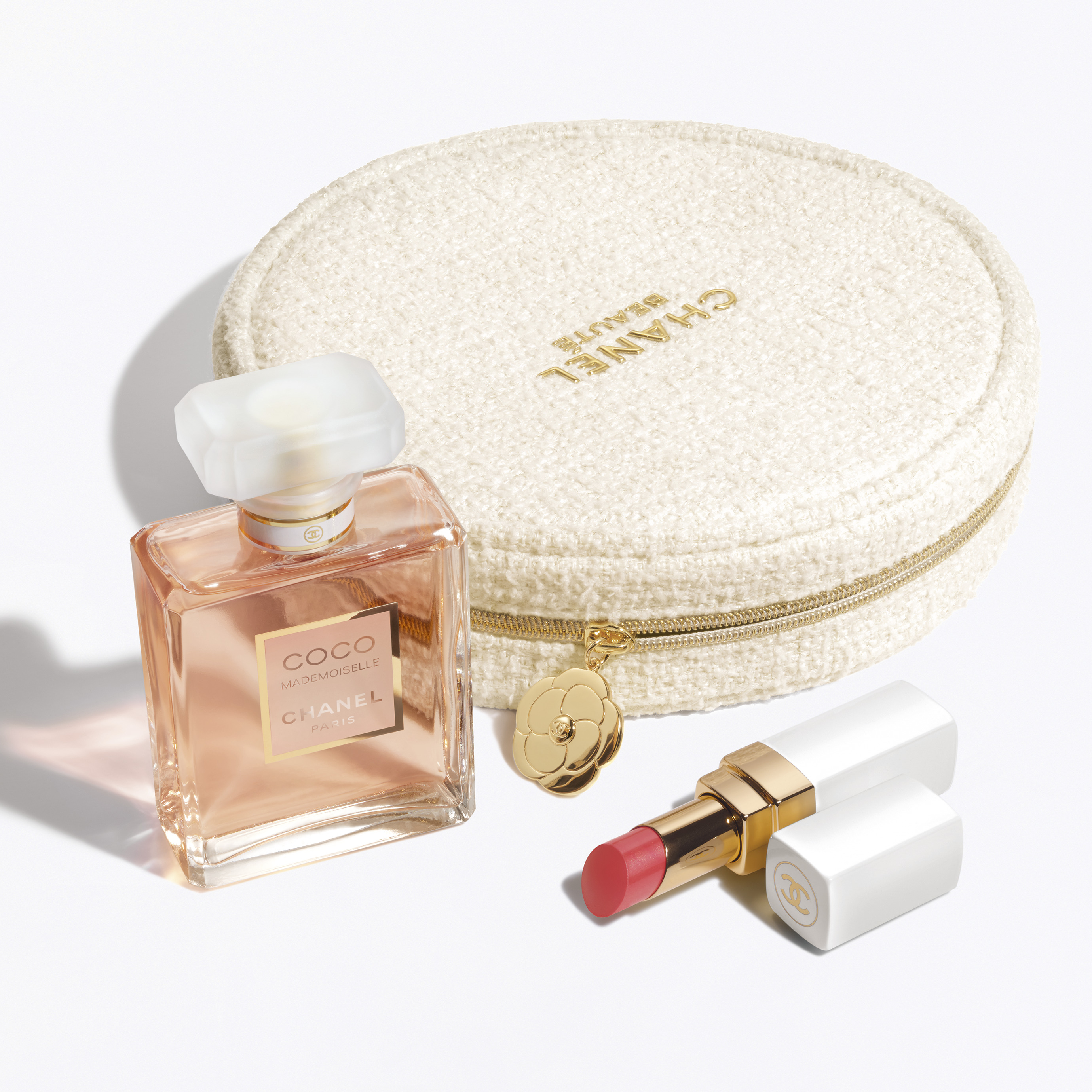 CHANEL THE SIGNATURE COCO MADEMOISELLE LOOK SET | Hondos Center