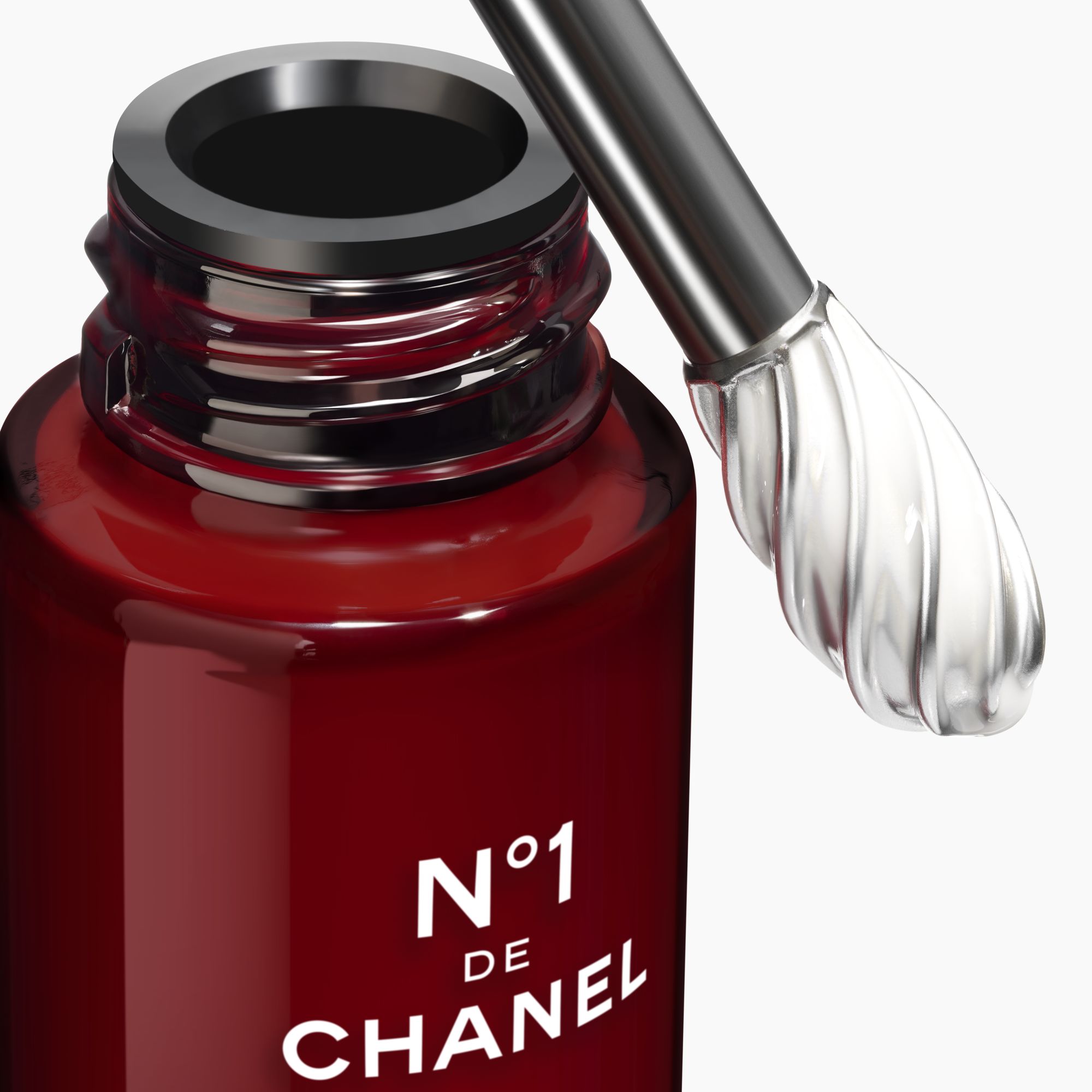 CHANEL N°1 DE CHANEL REVITALIZING EYE SERUM | Hondos Center
