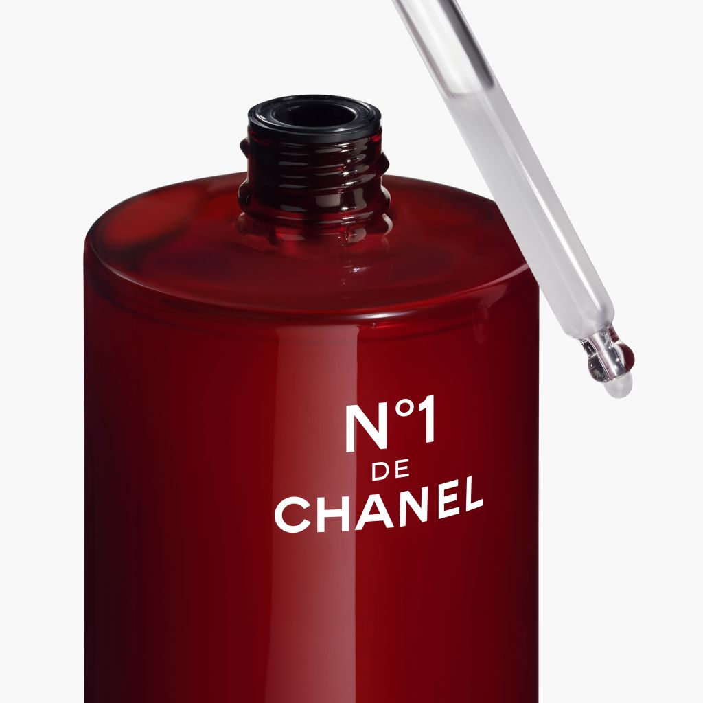 CHANEL N°1 DE CHANEL REVITALIZING SERUM Hondos Center - Technical View