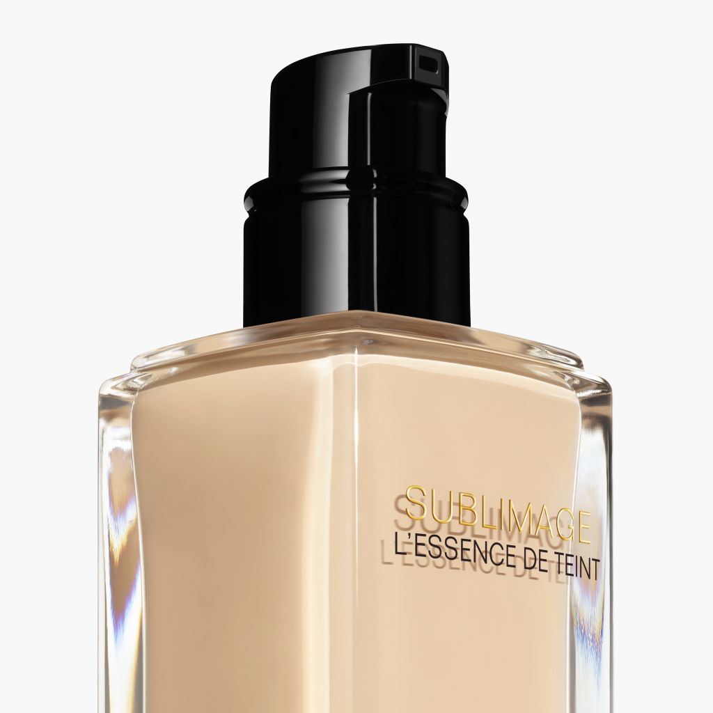 CHANEL SUBLIMAGE L'ESSENCE DE TEINT | Hondos Center