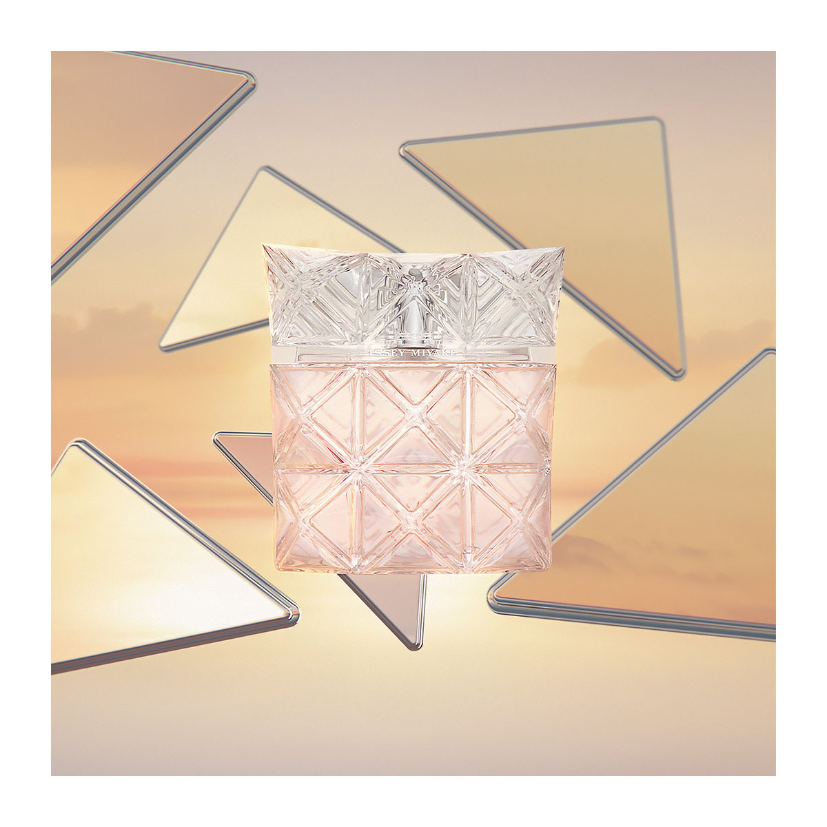 ISSEY MIYAKE Lumiere D'Issey Eau De Parfum | Hondos Center